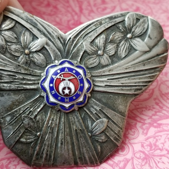 Vintage Shriners brooch Art Nouveau broach pin silver tone butterfly - Picture 2 of 7